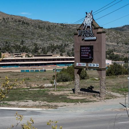 Apache Village Cabinette 15, Queen Bed, Midtown, Sleeps 2 Ruidoso Extérieur photo