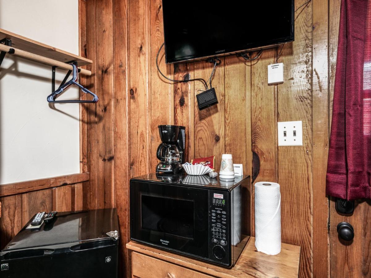 Apache Village Cabinette 15, Queen Bed, Midtown, Sleeps 2 Ruidoso Extérieur photo